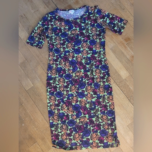 Lularoe Julia‎ Dress, Rose Print - Picture 3 of 7